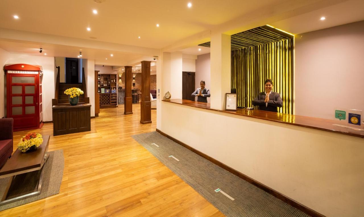 กัลเวย์ ไฮต์ โฮเต็ล Hotel นูวาราเอลิยา ภายนอก รูปภาพ