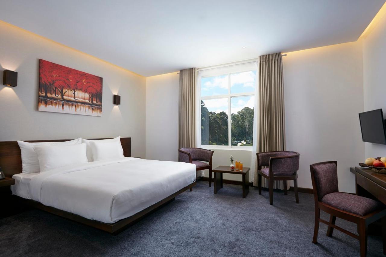 กัลเวย์ ไฮต์ โฮเต็ล Hotel นูวาราเอลิยา ภายนอก รูปภาพ