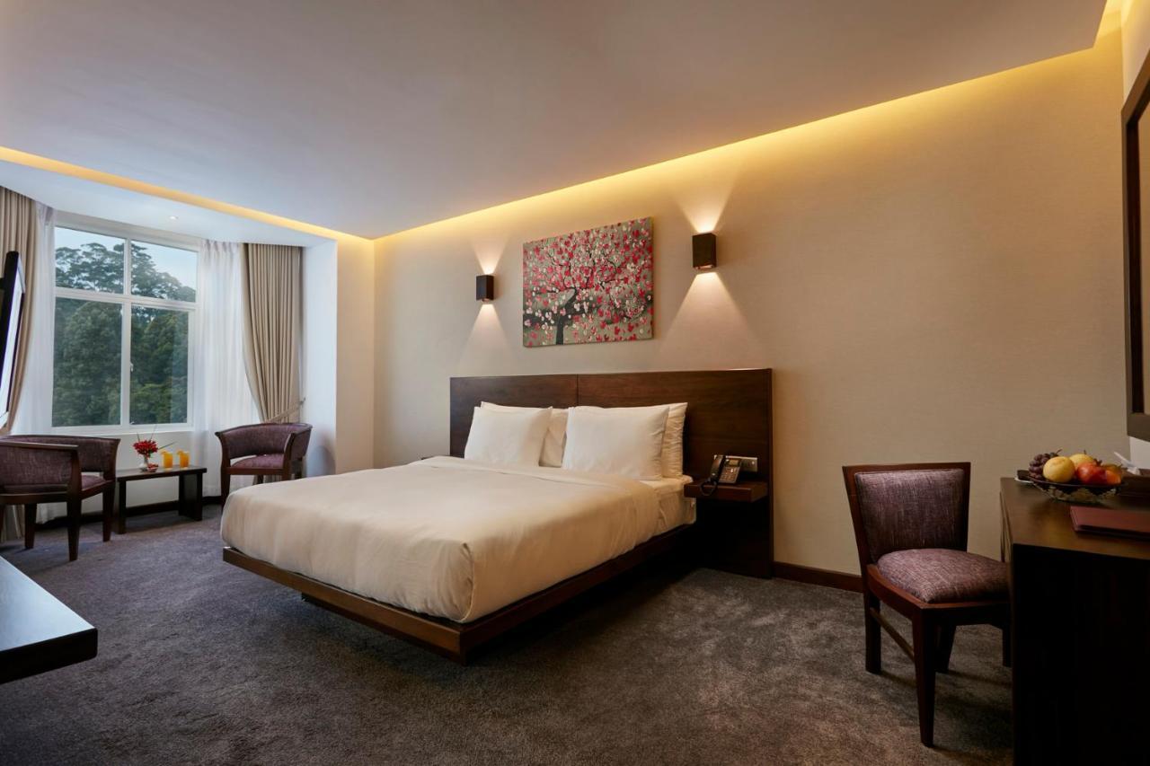 กัลเวย์ ไฮต์ โฮเต็ล Hotel นูวาราเอลิยา ภายนอก รูปภาพ